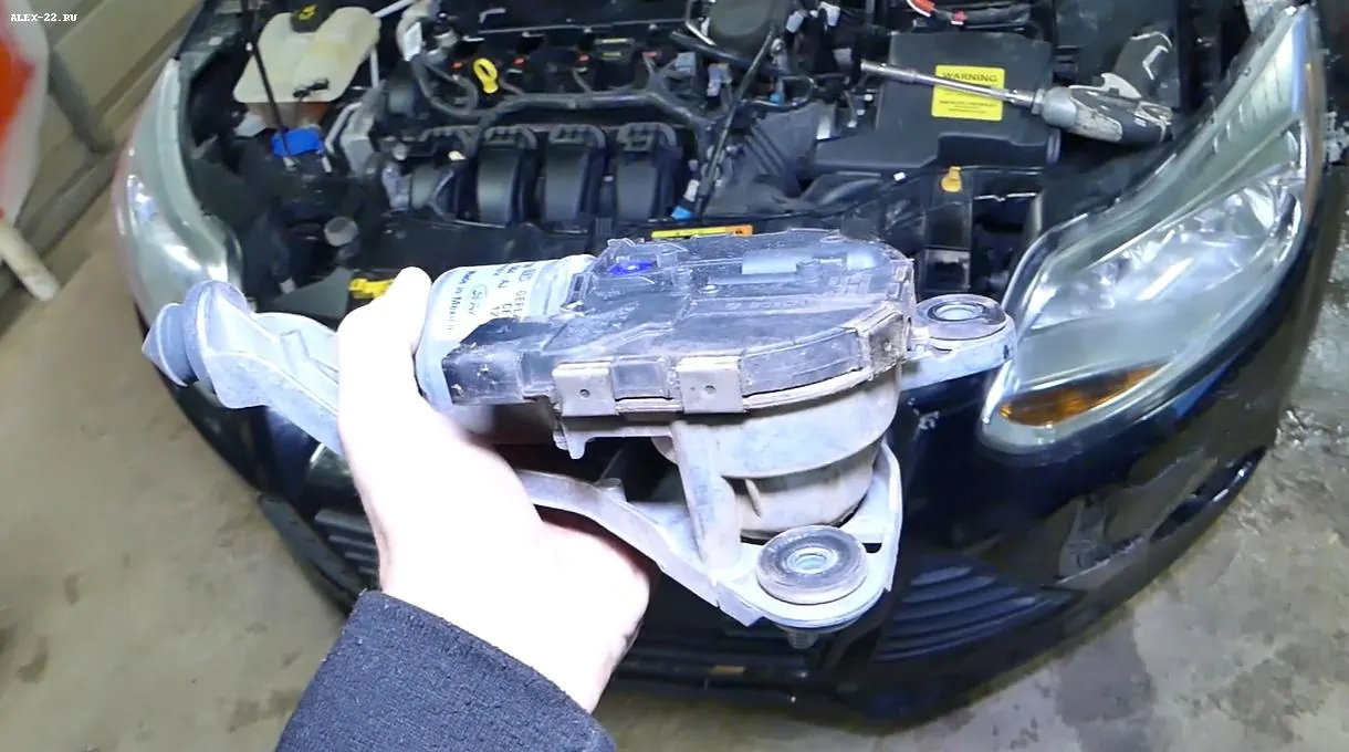 ford focus 3 мотор дворников со стороны водителя